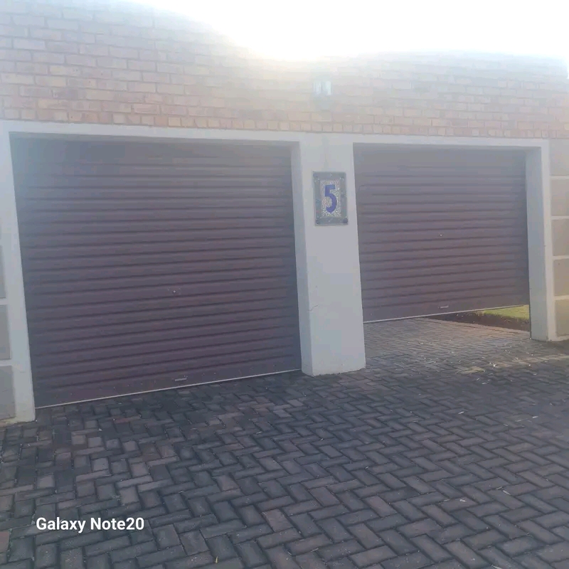Stylish house is up for rental 1 september202  in Benoni