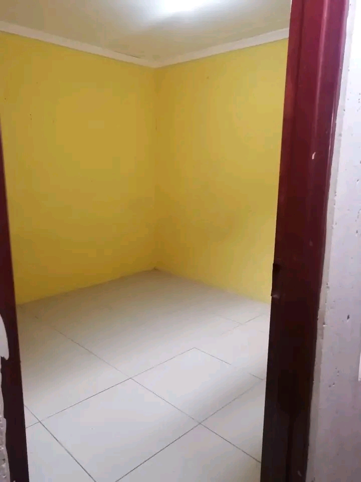Rooms available to rent immediately at ext 11  in Protea Glen