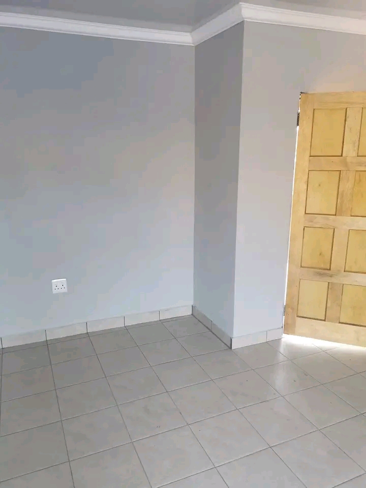 2 cottage available immediately with the park  in Cosmo City