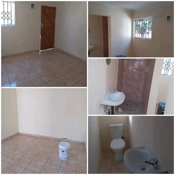 Beautiful room available ebony section
-s in Tembisa