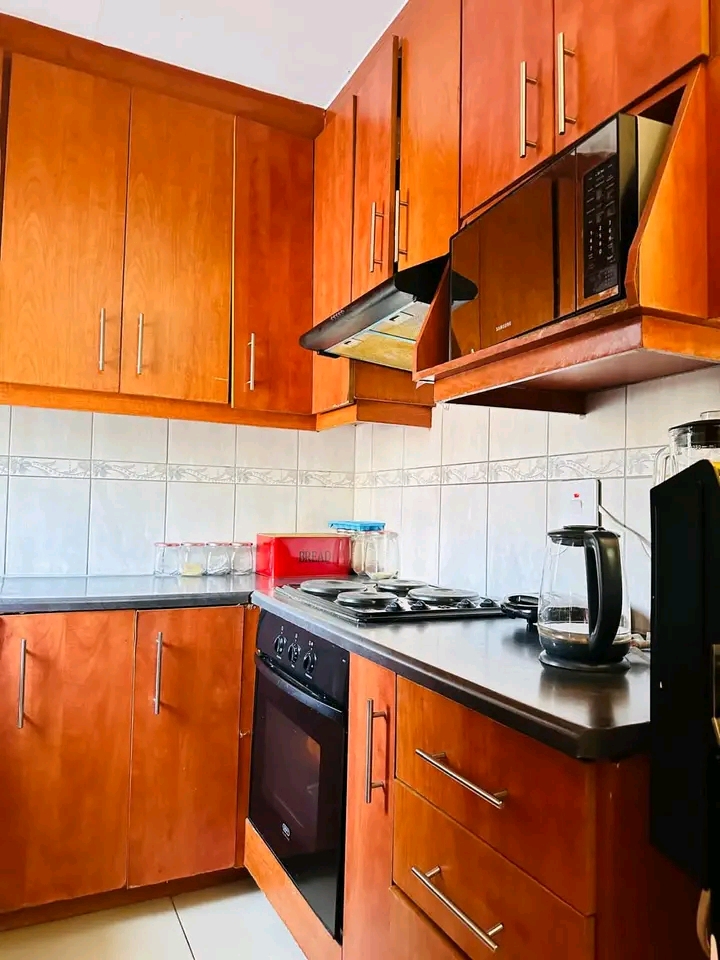 2 bed room to rent in ext 8 available from 28  in Cosmo City