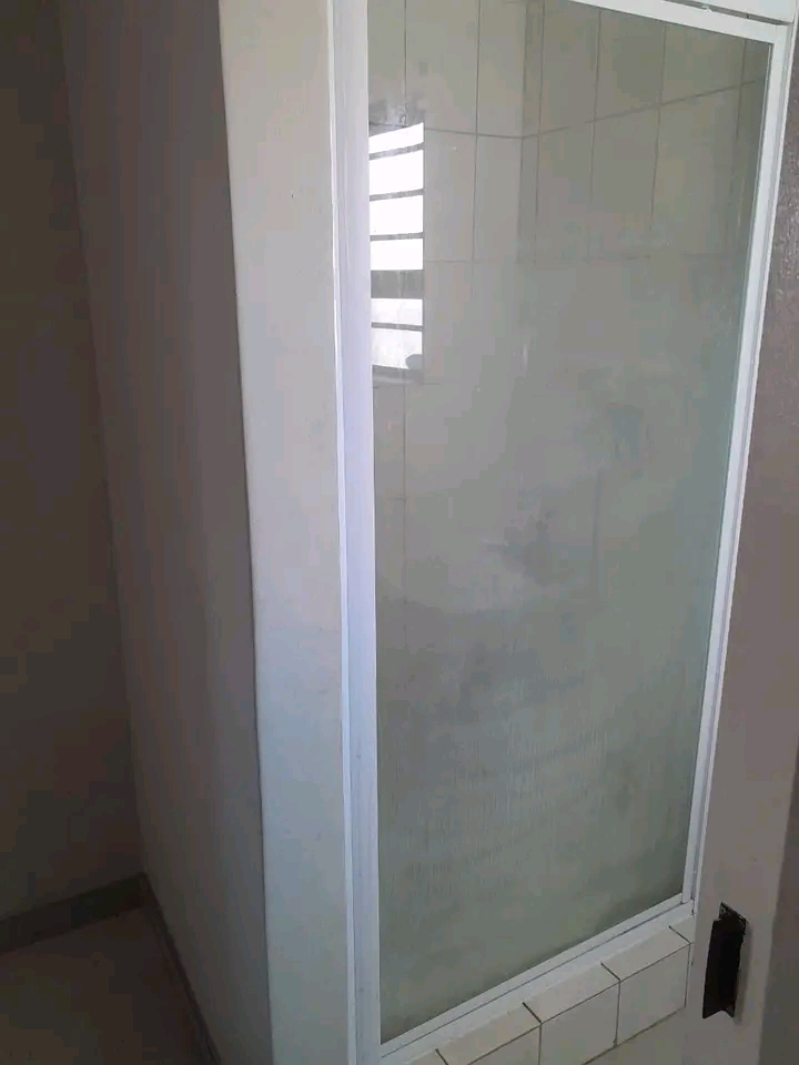 House is available to rent available immediat  in Windmill Park