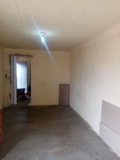 Place available for end of february occupatio  in Tembisa