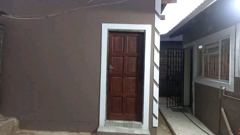 Room available in ext 2 nxt to the clinic ren  in Dobsonville
