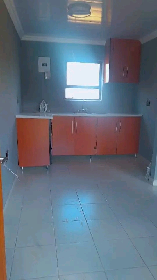 3 new bachelor pads available:
location: ext  in Protea Glen