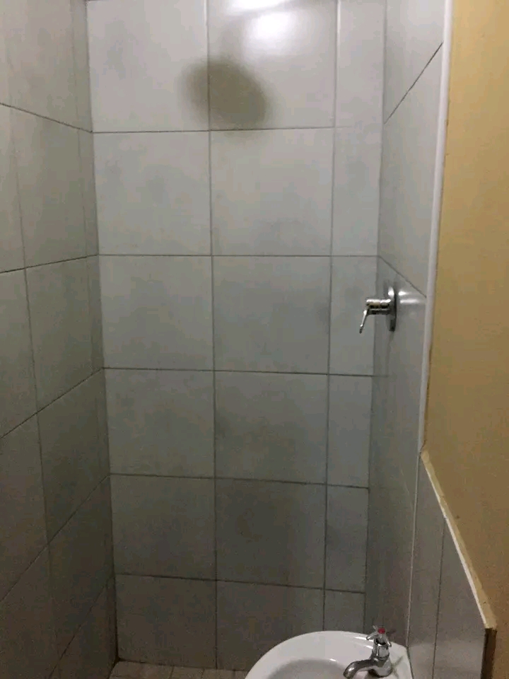 2 room zozo at orlando east opposite diepkloo  in Diepkloof