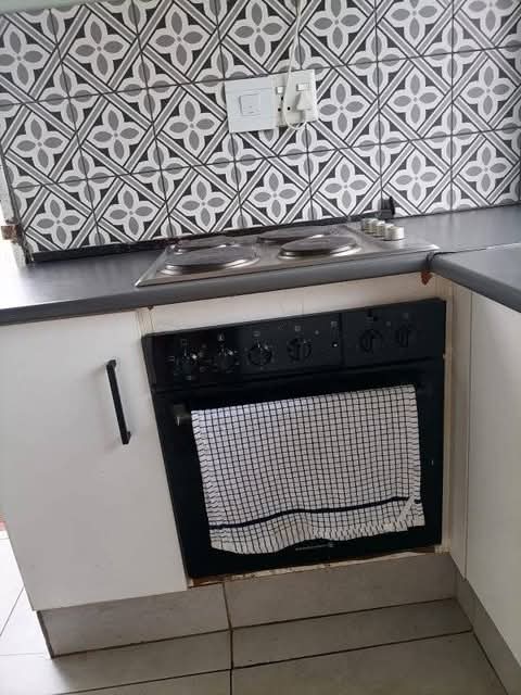 To rent in ext 5. 
3 bedrooms with bics.
1   in Ennerdale