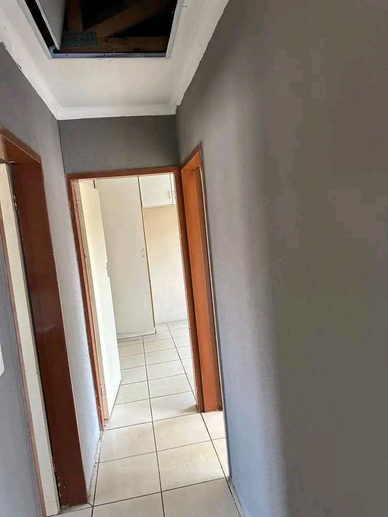 2 bedroom house available to rent in ponong e  in Vosloorus