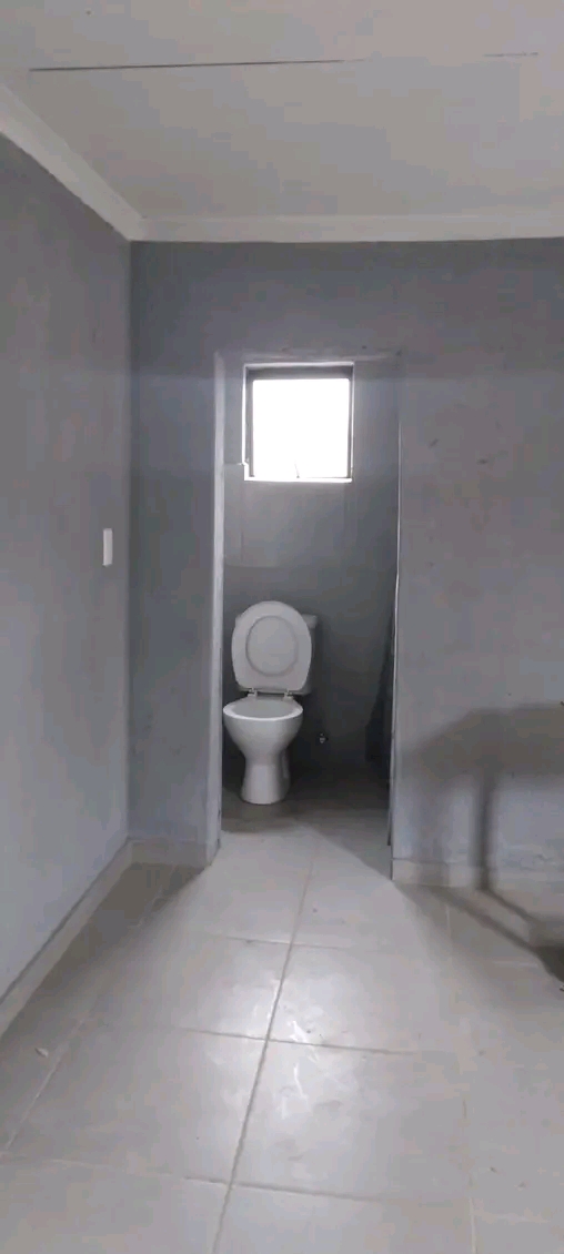Bachelor house  and students  accommodation    in Daveyton