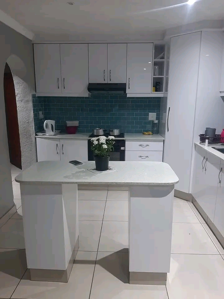 2 bedroom apartment/cottage available immedia  in Germiston