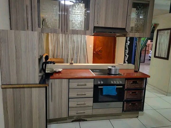 A spacious family house available to rent
ar  in Vosloorus
