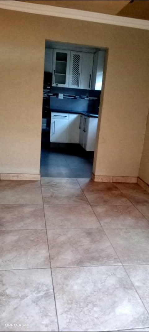 Lovely 2 bedroom house to rent in ext 34, 
t  in Clayville