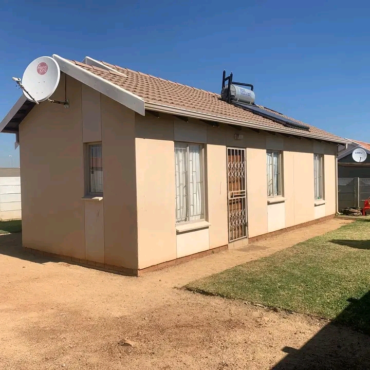 Rdp house for sale call mr david phala  rdp h  in Bloemfontein