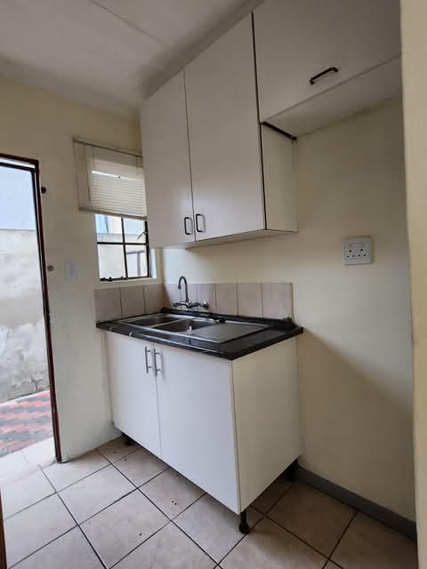 3 bedroom 2 bathroom to let in ext 0 r7500 de  in Cosmo City