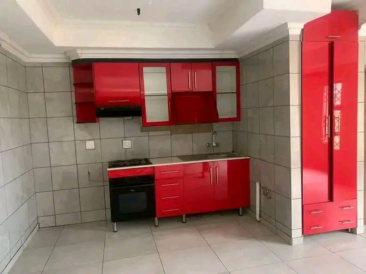 Open plan bachelor available at hospital view  in Tembisa