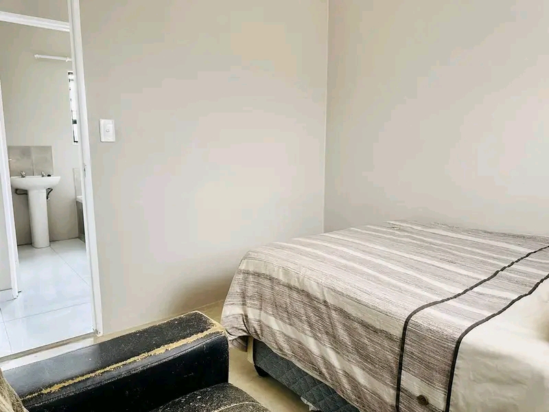 3 bedroom house available in ext 45 north 
n  in Clayville