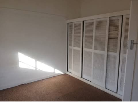 Beautiful and spacious 1 bedroom cottage for   in Primrose east