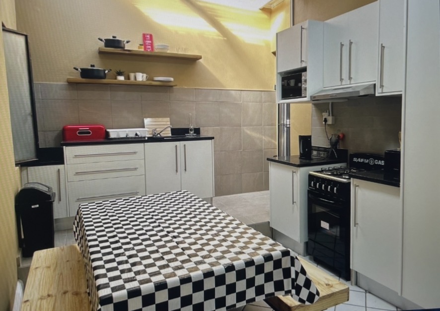  shared 4 bedroom home in addison street salt  in Cape Town