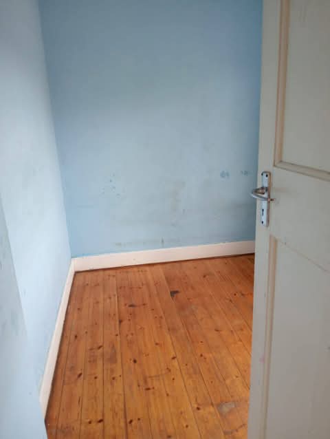 For rent - johannesburg
property details:
-  in Kensington