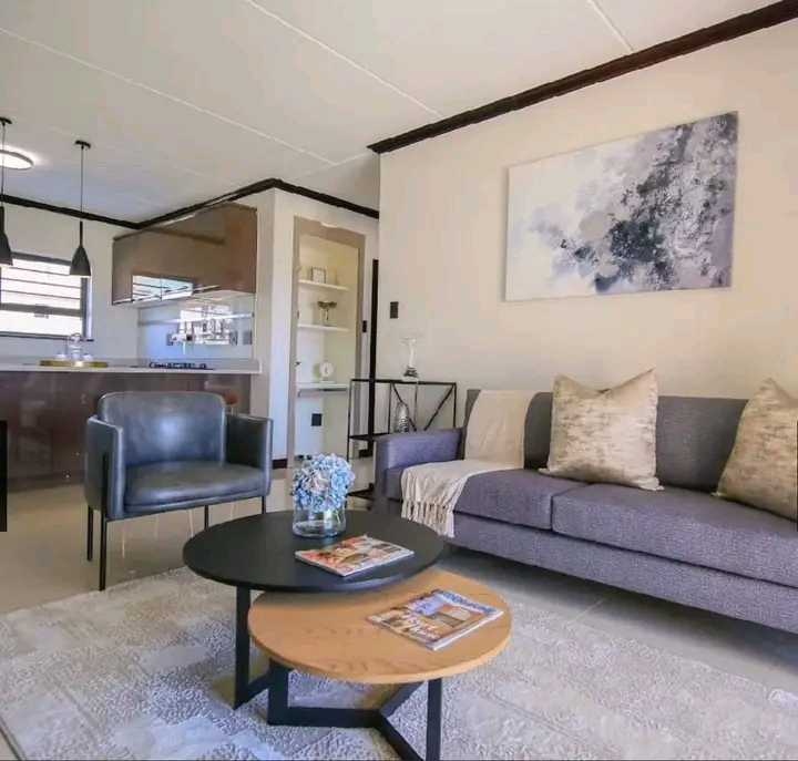 2 bedroom apartment to let 
r13,000 pm
bran  in Blue Hills