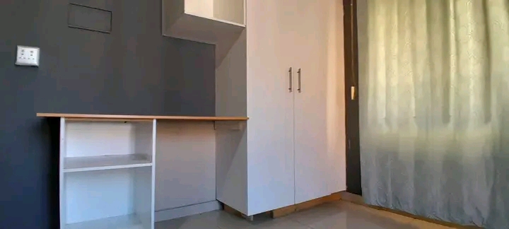 Communal house: room to rent in ce2 r2500

  in Vanderbijlpark