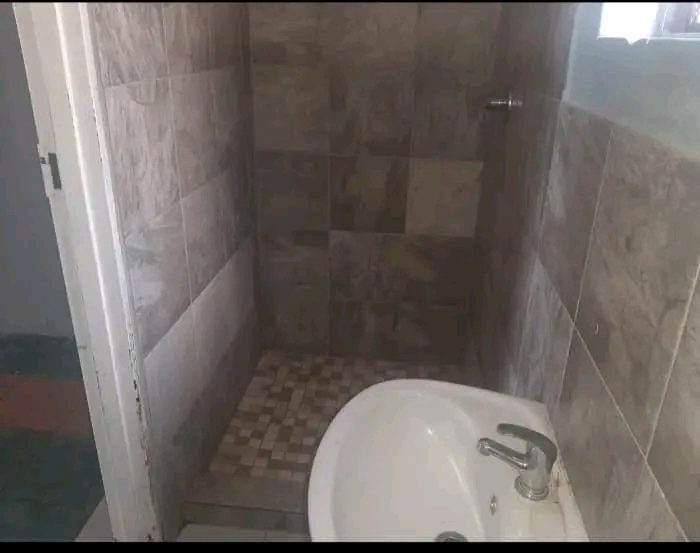 Looking for a clean and safe room to rent?wel  in Kempton Park