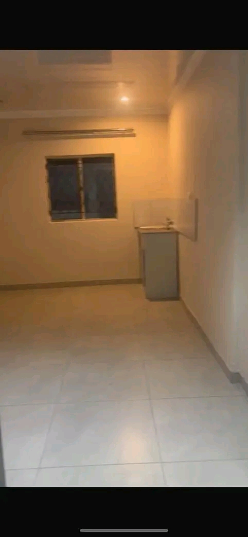 Garage available for rental in zone 2

💰  in Pimville