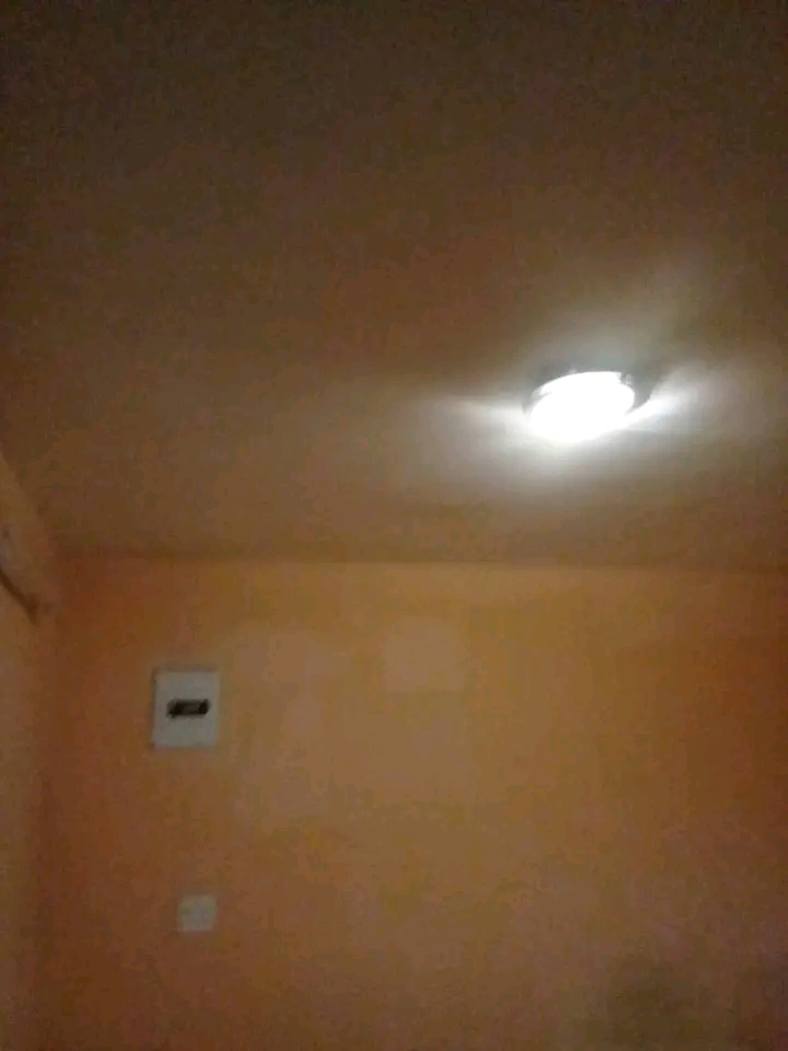 Room to rent is available in mofolo central n  in Mofolo