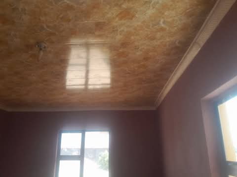 Room available for rental @ extension 9
rent  in Protea Glen