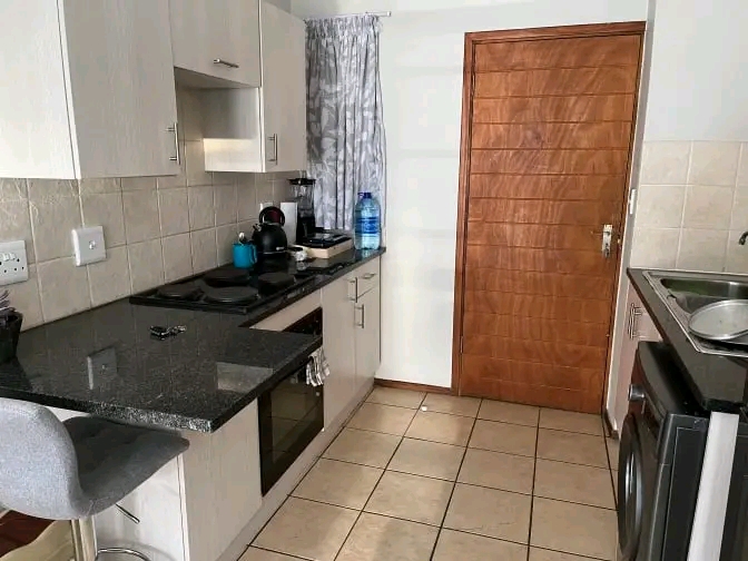 Room available today. the lady who was suppos  in Boksburg