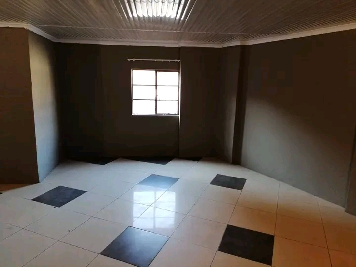 Spacious bachelor apartment for rent
availab  in Birch Acres
