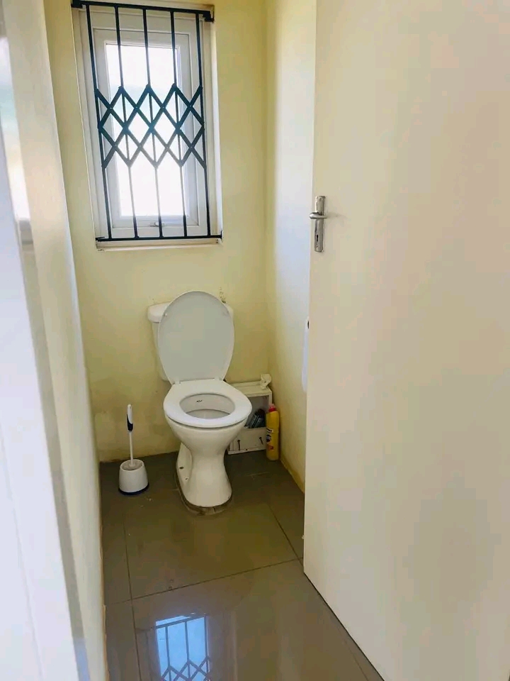 House to rent  ext 1 
 available 1st decembe  in Lufhereng