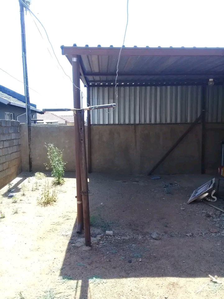 2 bedroom house immediately available for ren  in Protea Glen