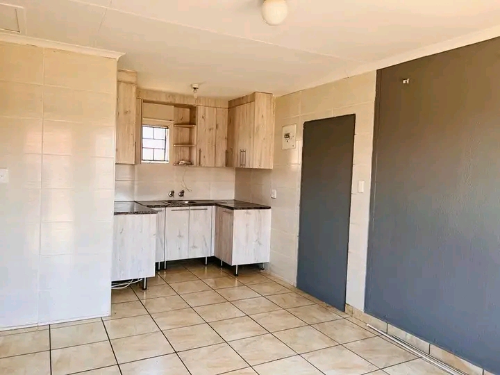 Get this 2 bedroom house rental available imm  in Protea Glen