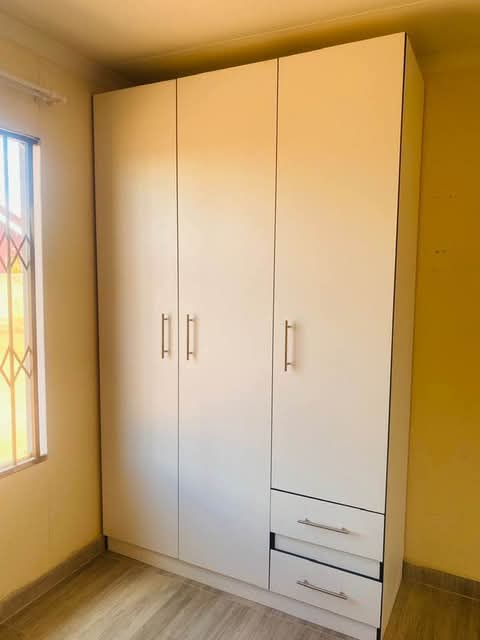 3 bedroom house 🏠 available ext 20 for mor  in Protea Glen