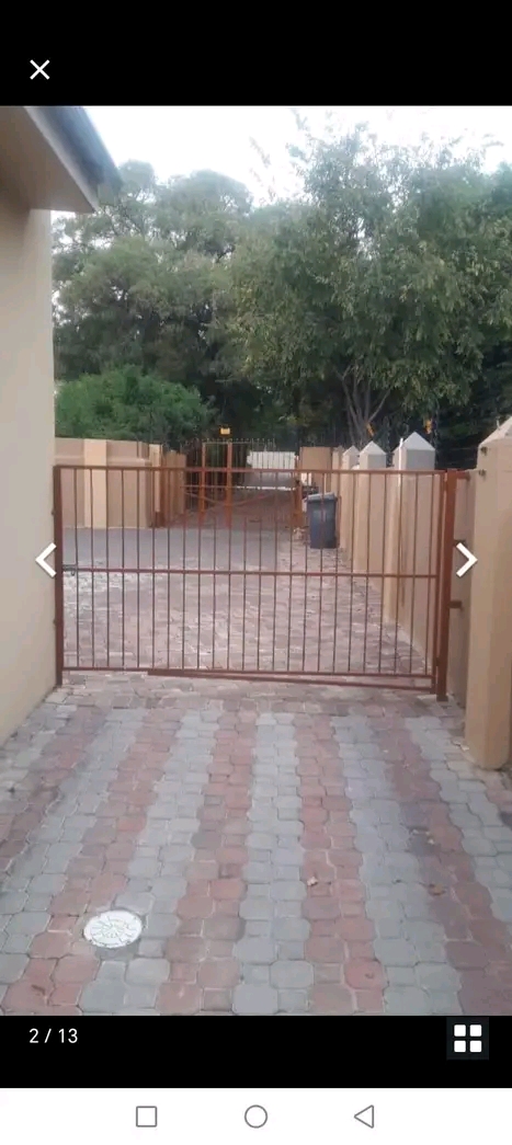 3bedroom 2bathroom cottage {seperated by a wa  in Randburg