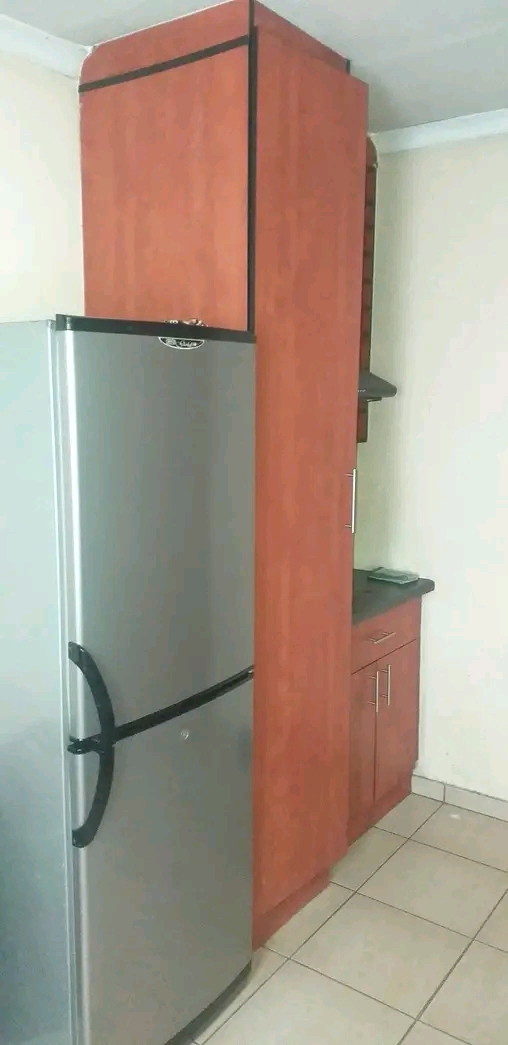 Room will be available month end.
ext 25
12  in Vosloorus
