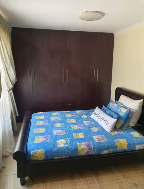 3 bedroom house for sale in ext 36 inside a b  in Olievenhoutbosch