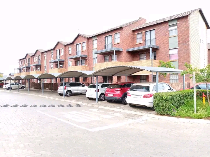 2nd floor unit
open plan lounge and fitted k  in Kibler Park