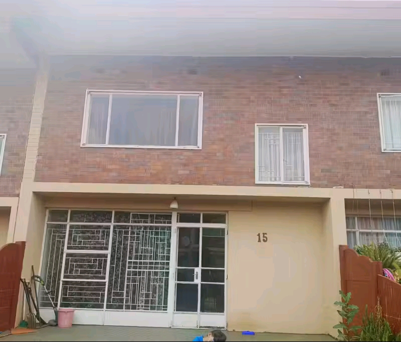 3 bedrooms duplex with pvt garden, lockup car  in Wadeville
