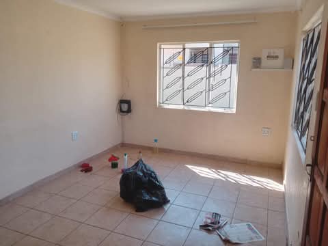 2 bedroom with open plan kitchenette with ,si  in Birch Acres
