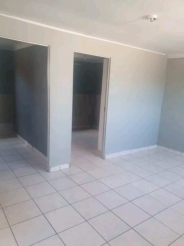 2 bedroom cottage available immediately at ex  in Ebony Park