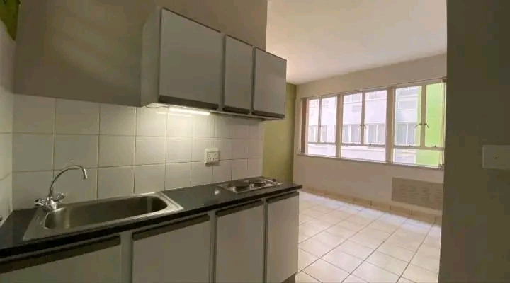Available now | affordable studio flat  🏙�  in Johannesburg