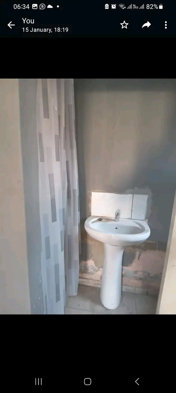 A 2 room available in alliance modderbee for   in Benoni