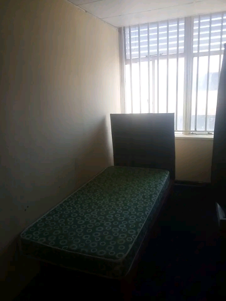 Affordable rooms to rent in florida goldman st... in Florida, Gauteng
