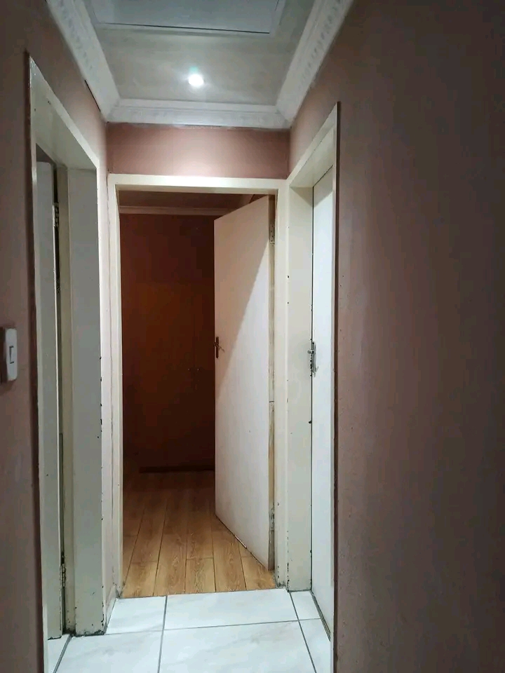 Beautiful 2 bedroom spacious apartment around  in Midrand