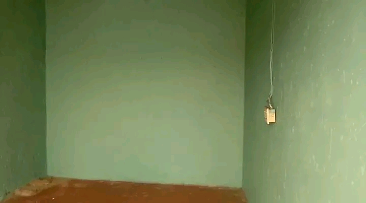 Room to rent r750 phase two juskei whatsapp m  in Braamfischer