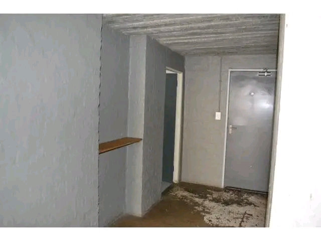 Apartment set at the sought after industrial-  in Maboneng