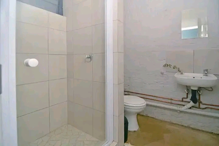 L m looking for a lady to rent a room in a 2b  in Marshalltown