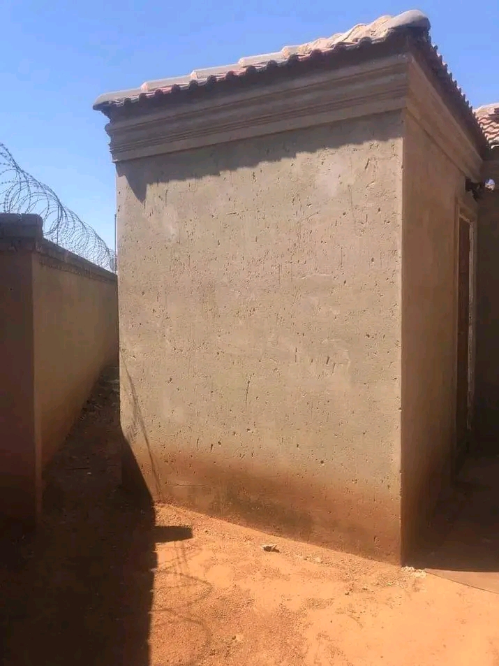 Garage size available immediately for rental   in Dobsonville